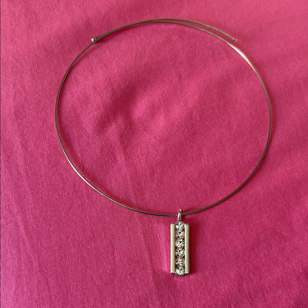 Elegant Silver Necklace with Crystal Pendant